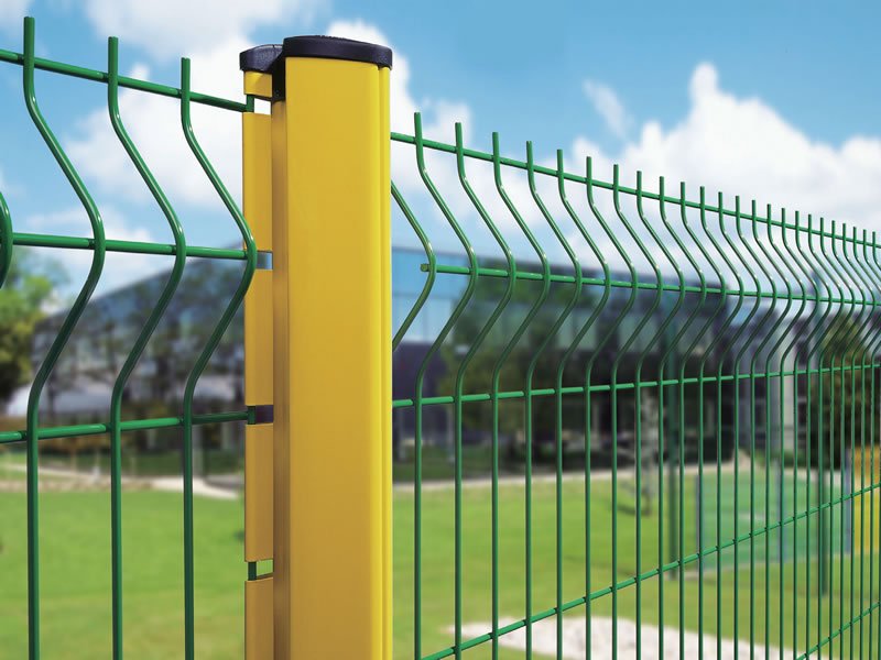 Chi tiết liên kết giữa cột và tấm hàng rào lưới thép